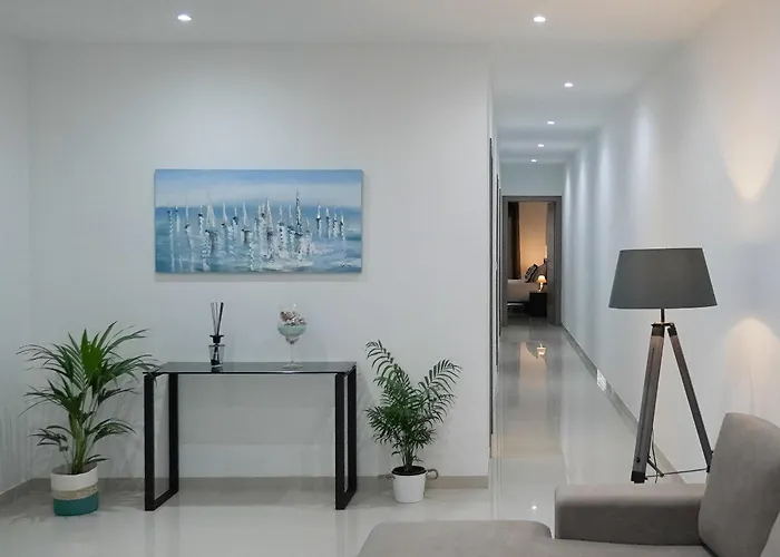 Mellieha Getaway 3Br 3Ba Apt Close To Beaches 公寓